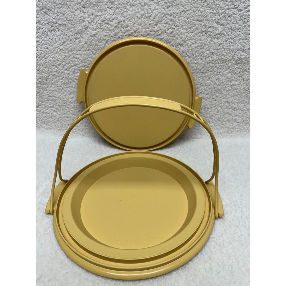 Tupperware Cake and Pie Plate Base Harvest Gold Vintage Round Handle 12 Inch